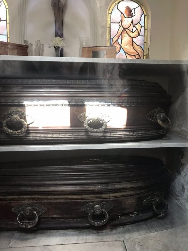 Cercueils à la vue de tous - Cimetière de Recoleta - Argentine